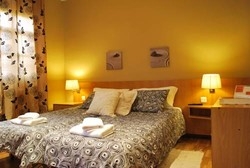 Imagen de la habitación del Hotel Hotel Cal Nen. Foto 3