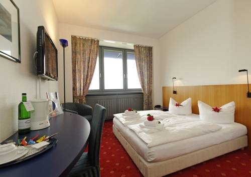 Imagen general del Hotel Hotel Carat. Foto 3