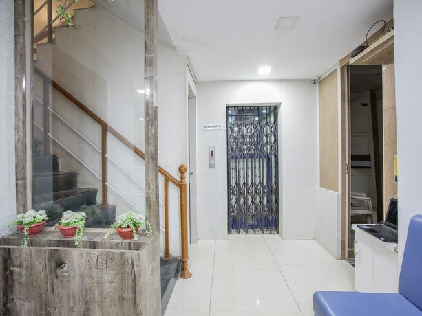 Imagen de los interiores del Hotel Hotel Care Residency. Foto 15