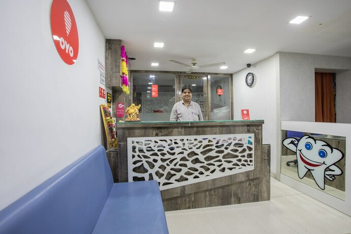 Imagen de los interiores del Hotel Hotel Care Residency. Foto 20