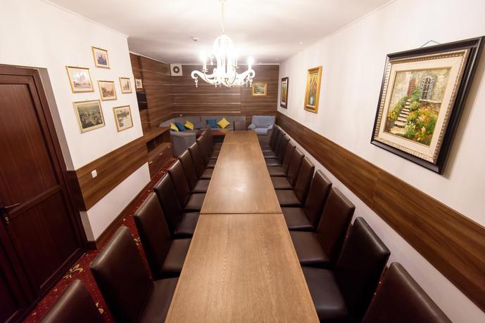 Imagen de los interiores del Hotel Hotel Castel. Foto 13