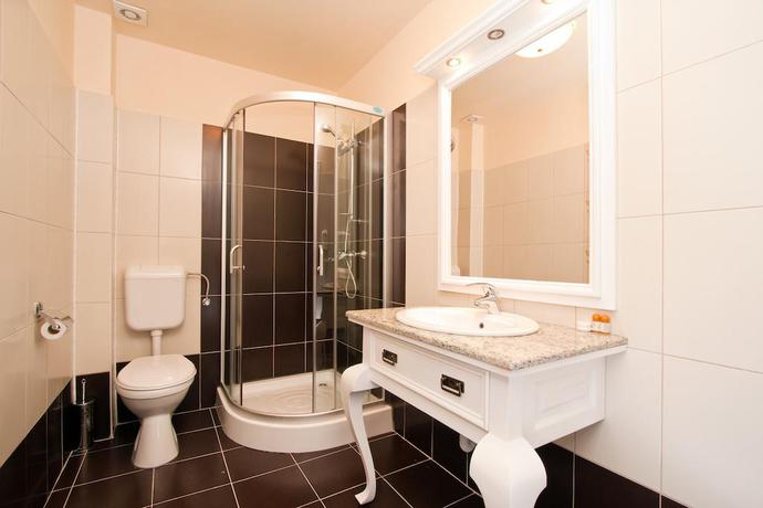 Imagen de los interiores del Hotel Hotel Castel. Foto 14