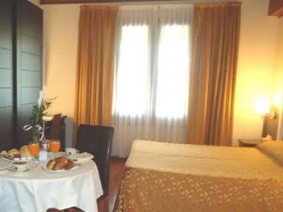 Imagen general del Hotel Hotel Castelbarco. Foto 16