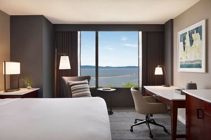 Imagen de la habitación del Hotel Hotel Champlain Burlington, Curio Collection by Hilton. Foto 14