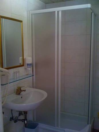 Imagen general del Hotel Hotel Charlotte. Foto 11