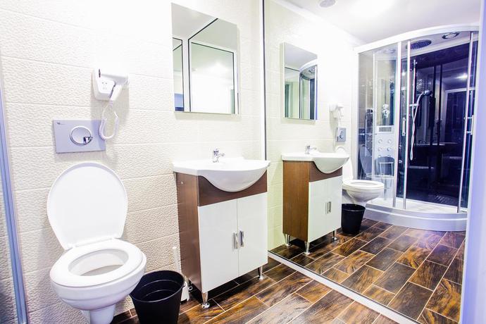 Imagen de los interiores del Hotel Hotel Charter Otopeni. Foto 13