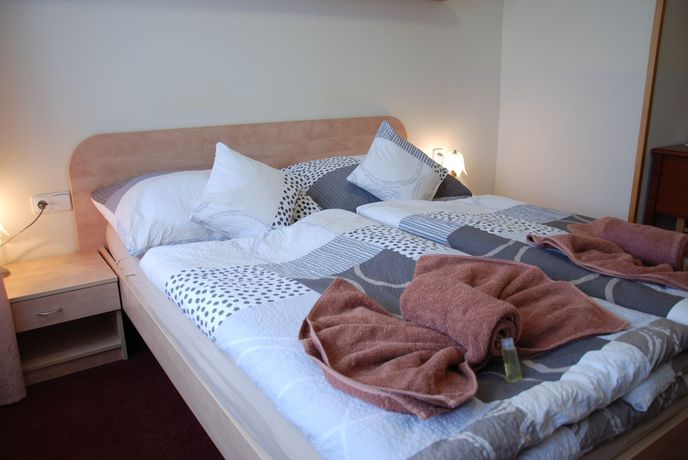 Imagen de la habitación del Hotel Hotel Chur&aacute;ňov. Foto 12