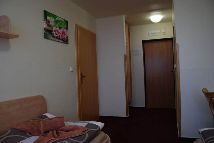 Imagen de la habitación del Hotel Hotel Chur&aacute;ňov. Foto 16