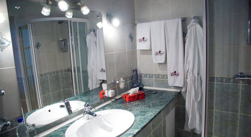 Imagen de la habitación del Hotel Hotel Cimus. Foto 10