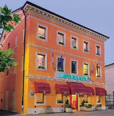 Imagen general del Hotel Hotel City, San Giovanni Lupatoto. Foto 5