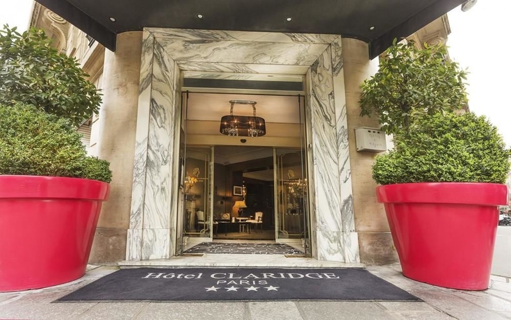 Imagen de los exteriores del Hotel Hotel Claridge. Foto 13