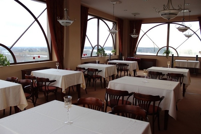 Imagen del bar/restaurante del Hotel Hotel Club 1934. Foto 2