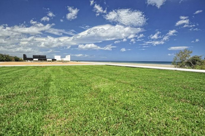 Imagen del bar/restaurante del Hotel Hotel Club Torre Salinas. Foto 2