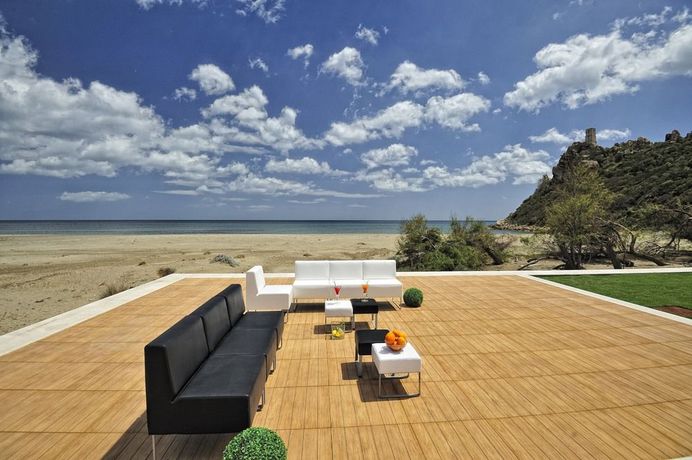 Imagen del bar/restaurante del Hotel Hotel Club Torre Salinas. Foto 3