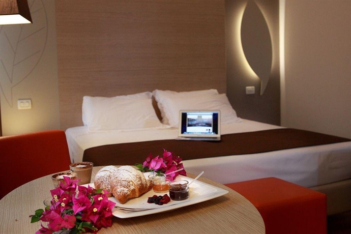 Imagen general del Hotel Hotel Colonne - Ali Hotels. Foto 10