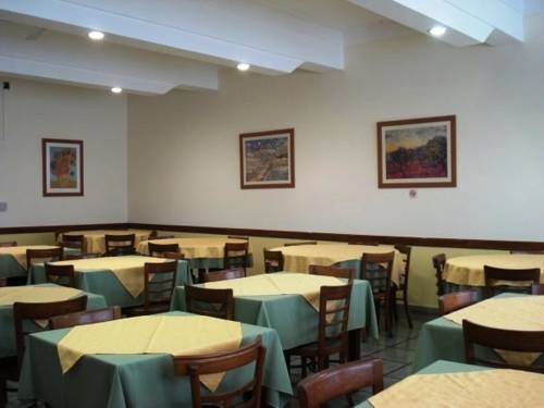 Imagen general del Hotel Hotel Corona. Foto 18