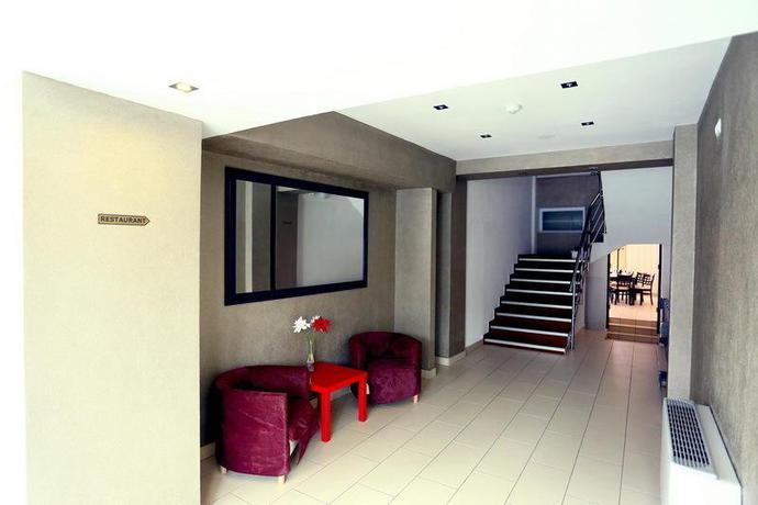 Imagen general del Hotel Hotel Corona. Foto 4