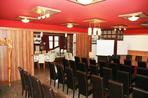 Imagen general del Hotel Hotel Corvin. Foto 9