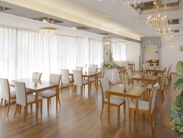 Imagen del bar/restaurante del Hotel Hotel Crown Palais Aomori. Foto 8