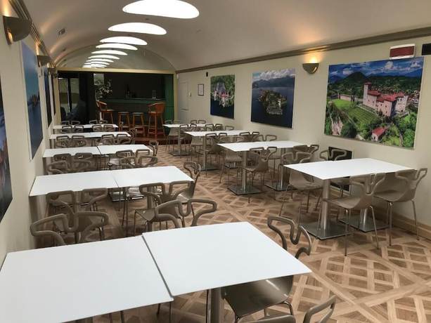 Imagen del bar/restaurante del Hotel Hotel Crystal. Foto 7