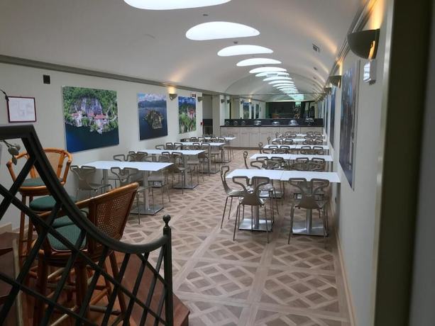 Imagen del bar/restaurante del Hotel Hotel Crystal, Varese. Foto 6
