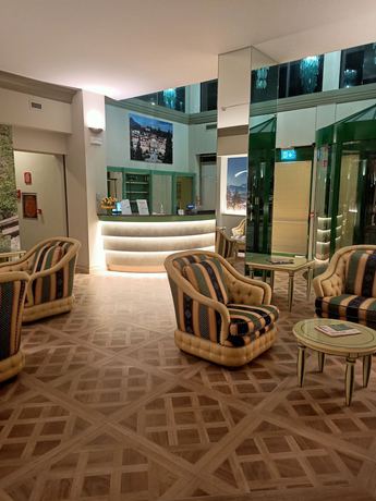 Imagen de los interiores del Hotel Hotel Crystal, Varese. Foto 18