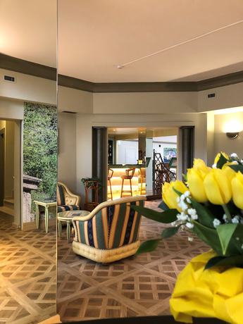 Imagen de los interiores del Hotel Hotel Crystal, Varese. Foto 19