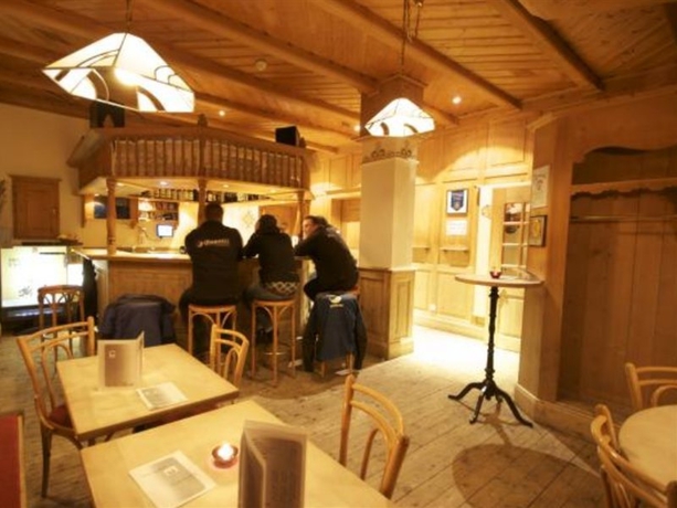 Imagen general del Hotel Hotel Cucagna. Foto 11