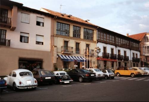 Imagen general del Hotel Hotel Cuevas Del Mar. Foto 2