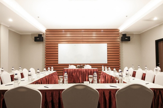 Imagen de los interiores del Hotel Hotel Dafam Pekalongan. Foto 10