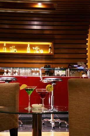 Imagen del bar/restaurante del Hotel Hotel Dafam Pekalongan. Foto 3