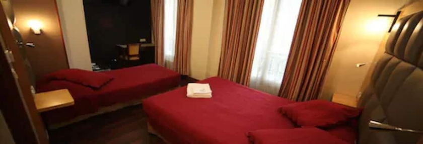 Imagen de la habitación del Hotel Hotel De France, Montmartre-Sacré Coeur. Foto 7