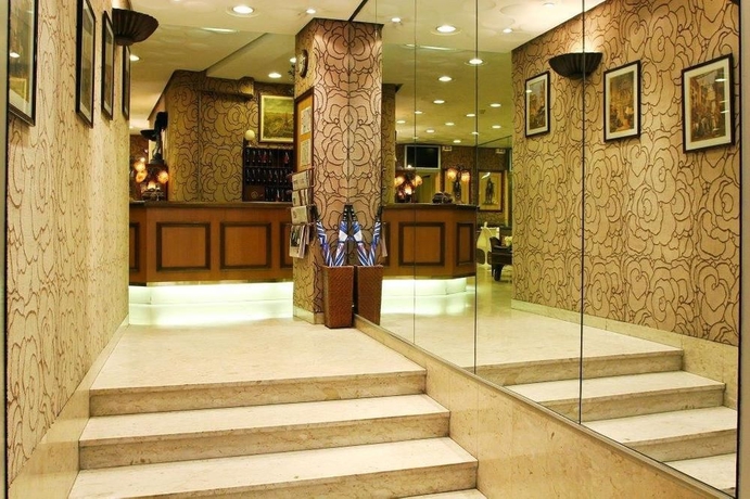 Imagen de los interiores del Hotel Hotel De Suez. Foto 14