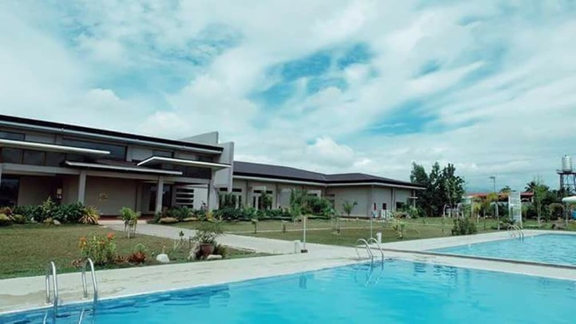 Imagen de la piscina del Hotel Hotel De Susana and Resort. Foto 18