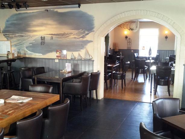 Imagen del bar/restaurante del Hotel Hotel De Tjattel. Foto 3
