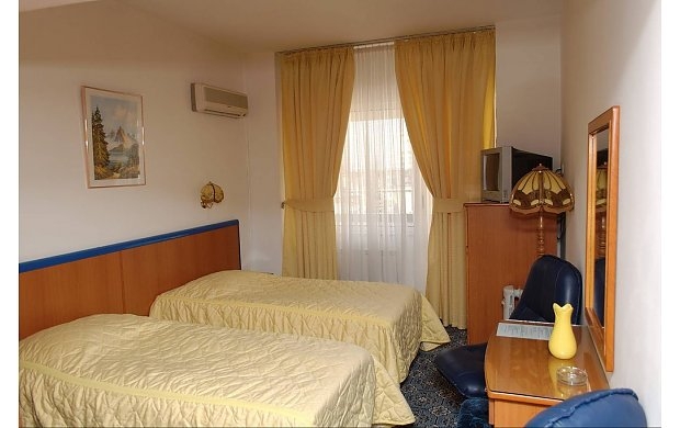 Imagen de la habitación del Hotel Hotel Decebal. Foto 3