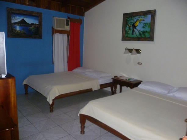 Imagen de la habitación del Hotel Hotel Destinos Arenal. Foto 7