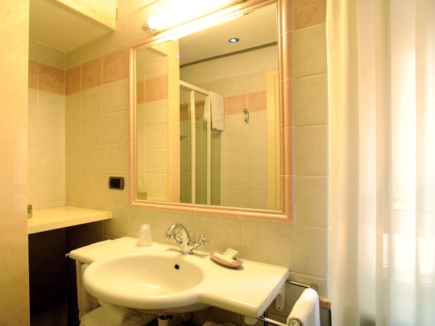 Imagen de la habitación del Hotel Hotel Domo, Perugia. Foto 9