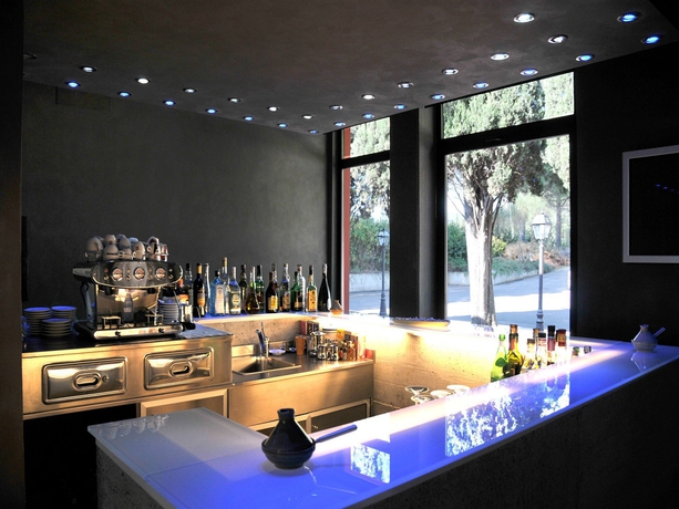 Imagen del bar/restaurante del Hotel Hotel Domo, Perugia. Foto 5