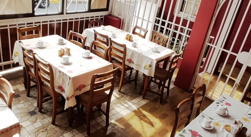 Imagen del bar/restaurante del Hotel Hotel Do&ntilde;a In&eacute;s. Foto 2
