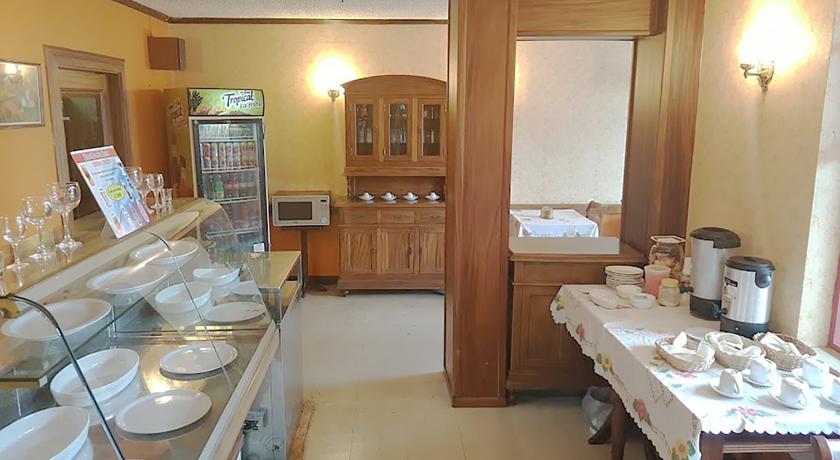 Imagen del bar/restaurante del Hotel Hotel Do&ntilde;a In&eacute;s. Foto 3