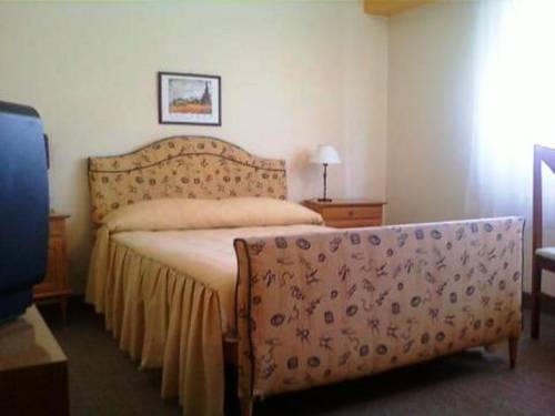 Imagen general del Hotel Hotel Edith. Foto 16