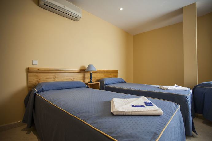 Imagen de la habitación del Hotel Hotel El Álamo. Foto 15