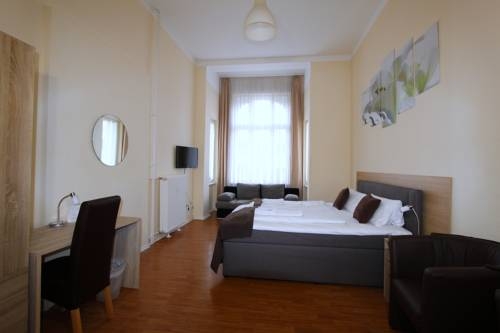 Imagen general del Hotel Hotel Elegia am Kurf&uuml;rstendamm. Foto 2