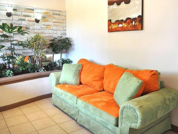 Imagen de los interiores del Hotel Hotel Eskalima. Foto 8