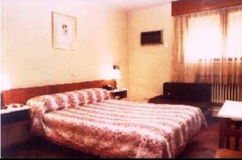 Imagen general del Hotel Hotel Espa&ntilde;a. Foto 16