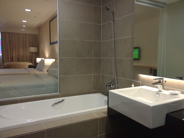 Imagen de la habitación del Hotel Hotel Excelsior, Kampung Jawa. Foto 6