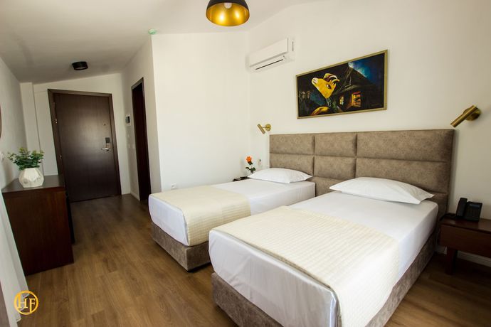 Imagen de la habitación del Hotel Hotel Fantasy. Foto 16