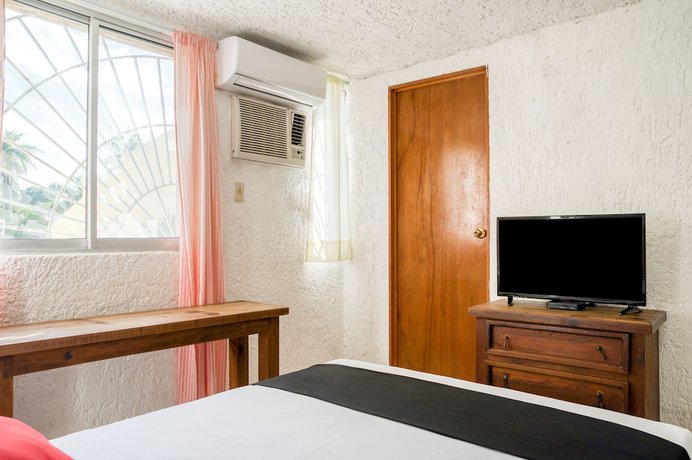 Imagen de la habitación del Hotel Hotel Farall&oacute;n Inn Canc&uacute;n. Foto 5