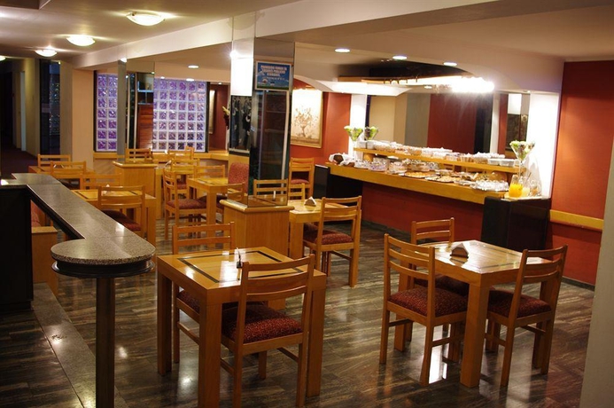 Imagen general del Hotel Hotel Felipe II. Foto 6